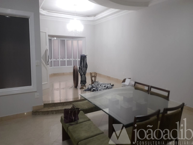 Condomínio Residencial Flora