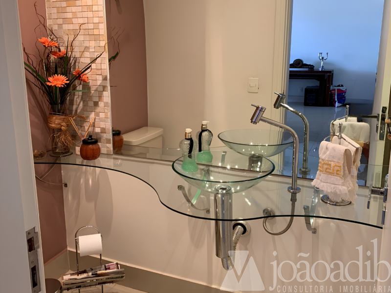 Apartamento Centro Acima