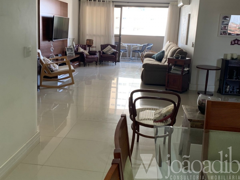 Apartamento Centro Acima