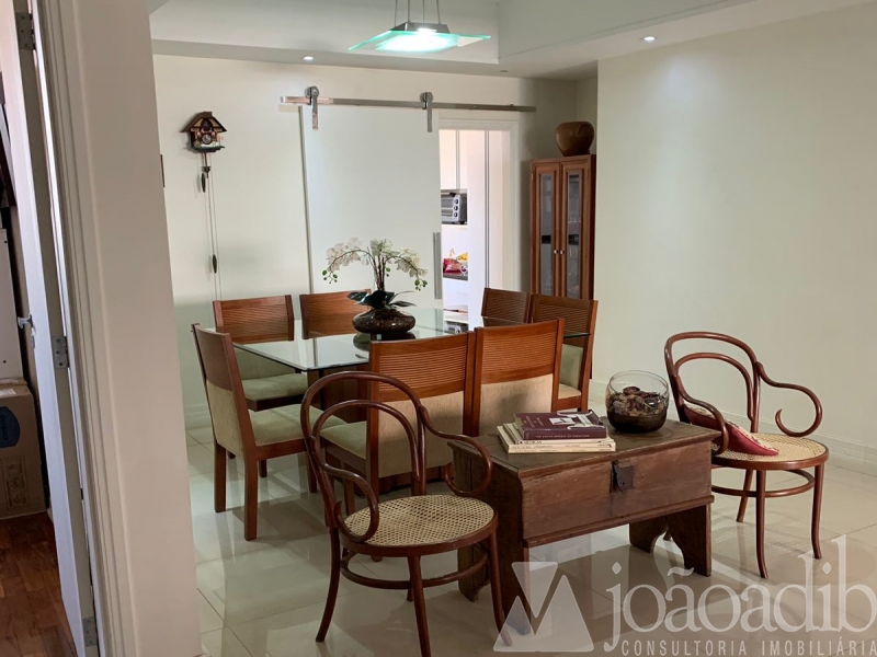 Apartamento Centro Acima