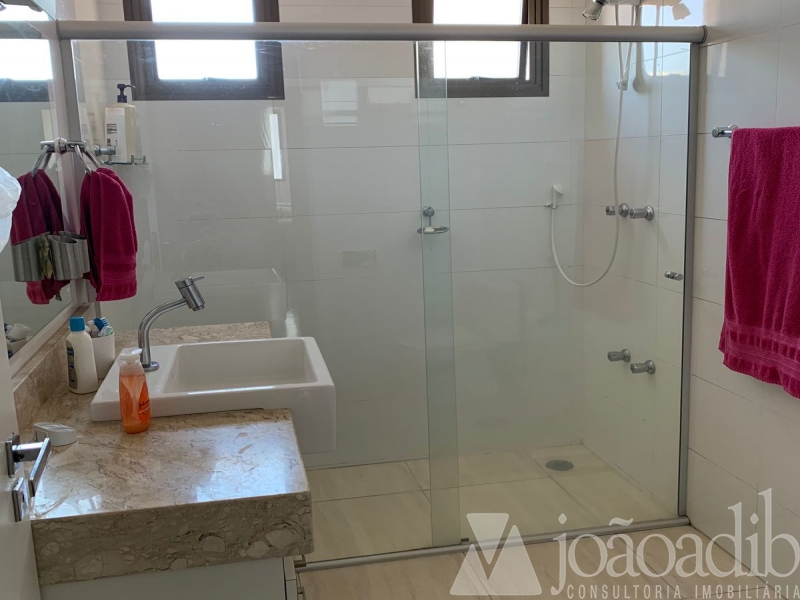 Apartamento Centro Acima